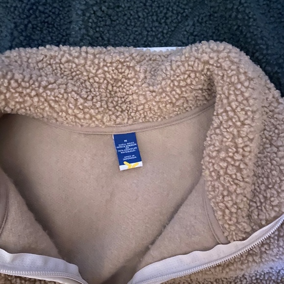 2 old navy fleece jackets - Picture 4 of 5